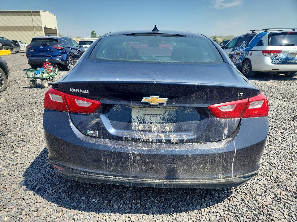 Продаж на аукціоні авто 2018 Chevrolet Malibu, vin: 1G1ZD5ST1JF230315, номер лоту: 66031056