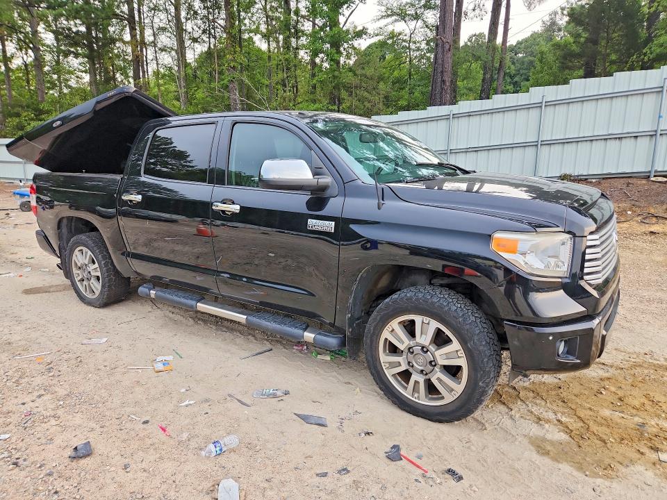 65716486 :رقم المزاد ، 5TFAY5F10HX602670 vin ، 2017 Toyota Tundra Platinum مزاد بيع