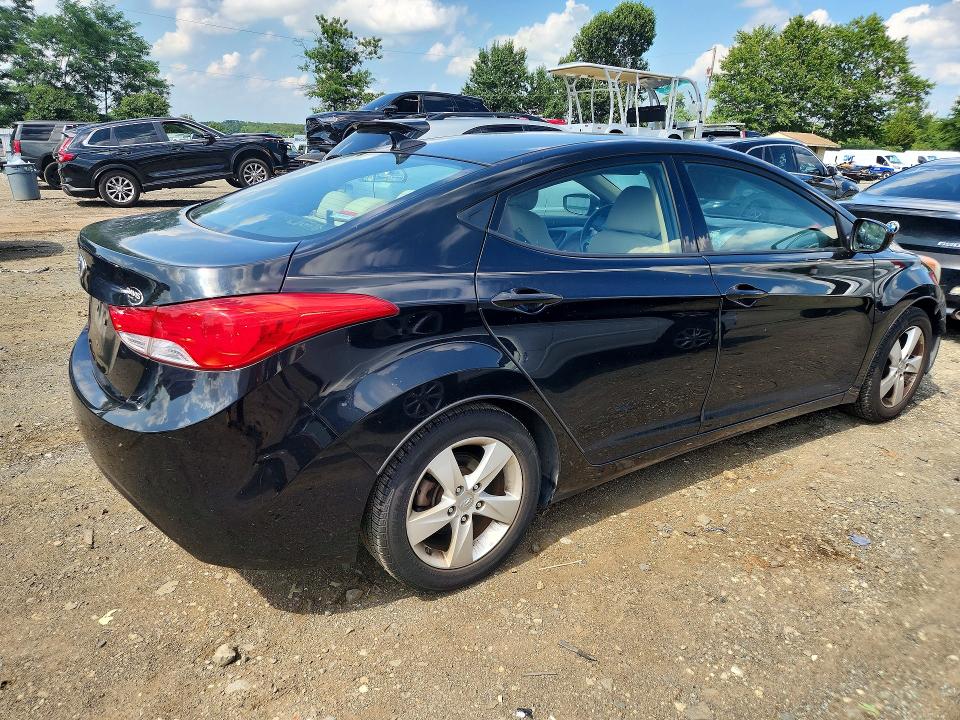 64282506 :رقم المزاد ، 5NPDH4AE3DH207924 vin ، 2013 Hyundai Elantra مزاد بيع