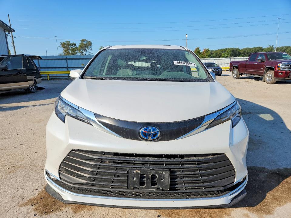 Продажа на аукционе авто 2023 Toyota Sienna, vin: 5TDJRKEC2PS173311, номер лота: 65542006
