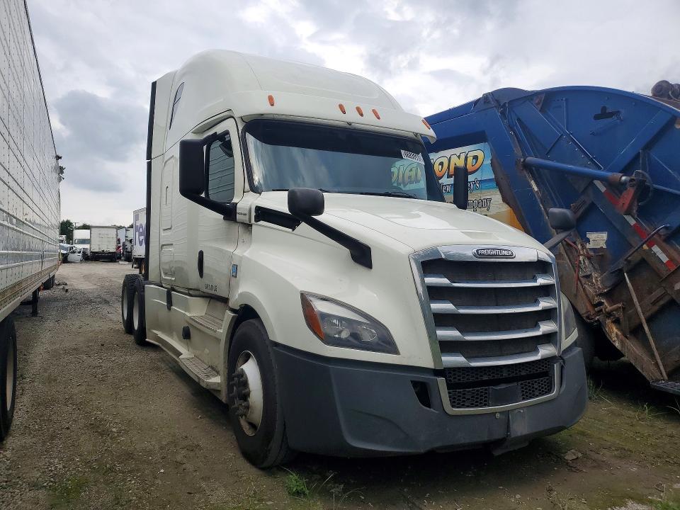 Продаж на аукціоні авто 2018 Freightliner Cascadia 126, vin: 3AKJHHDR8JSJR1331, номер лоту: 66830536