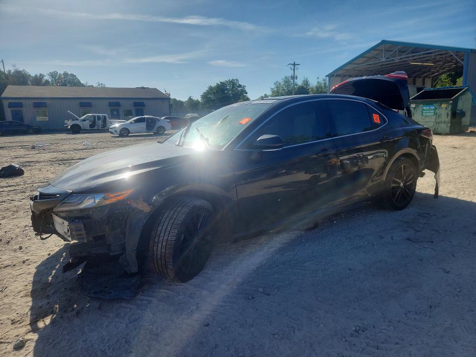 64713436 :رقم المزاد ، 4T1K61AKXMU609815 vin ، 2021 Toyota Camry مزاد بيع