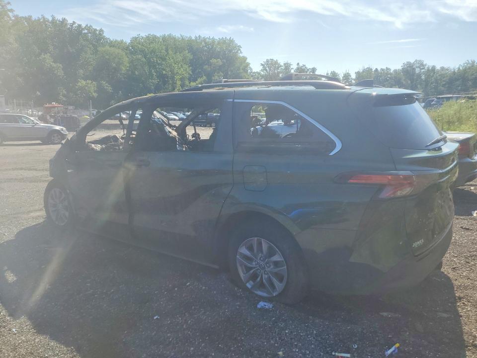 2021 Toyota Sienna მანქანა იყიდება აუქციონზე, vin: N0V1N64074026, აუქციონის ნომერი: 64074026