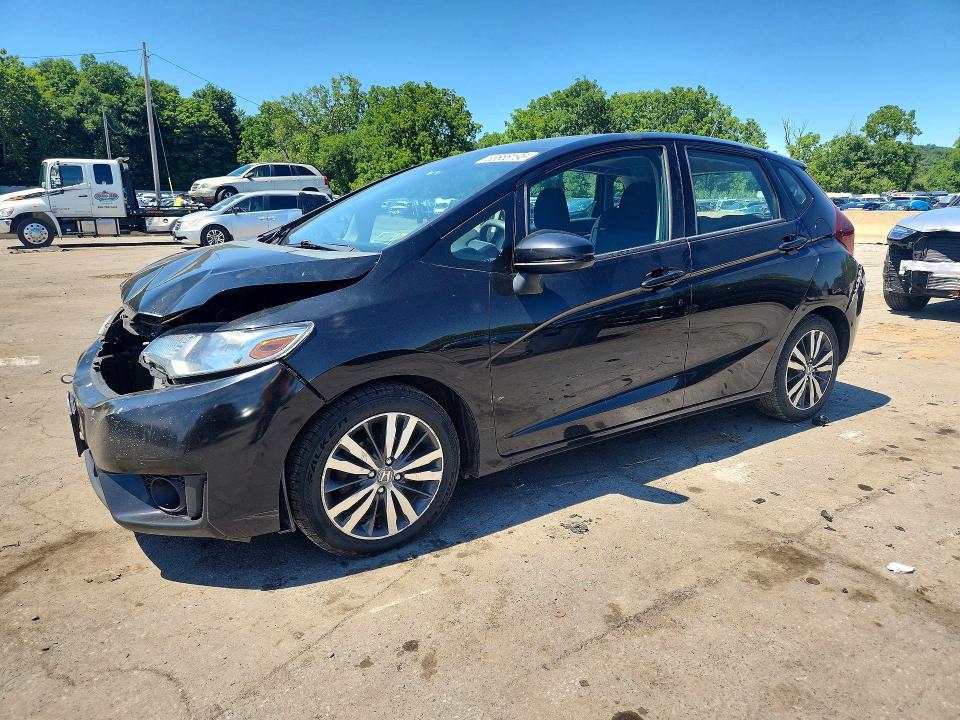 63858196 :رقم المزاد ، 3HGGK5G82FM733918 vin ، 2015 Honda Fit مزاد بيع