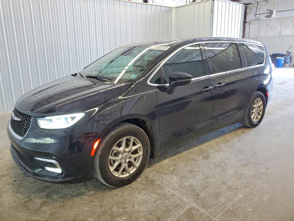 Auction sale of the 2025 Chrysler Pacifica, vin: 2C4RC1BG3SR518028, lot number: 60919956