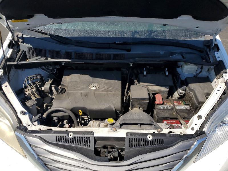 2011 Toyota Sienna მანქანა იყიდება აუქციონზე, vin: 5TDYK3DC9BS114386, აუქციონის ნომერი: 64721336