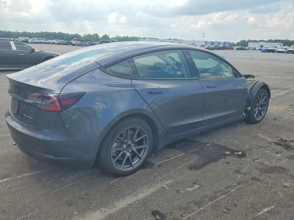 64896686 :رقم المزاد ، 5YJ3E1EB1NF291065 vin ، 2022 Tesla Model 3 مزاد بيع