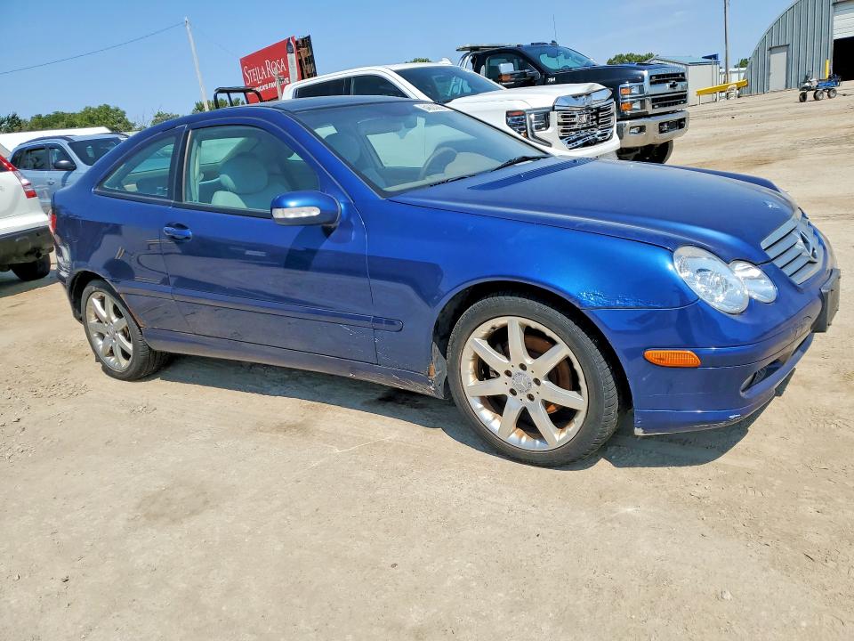 64633286 :رقم المزاد ، WDBRN47J22A287707 vin ، 2002 Mercedes-benz C مزاد بيع