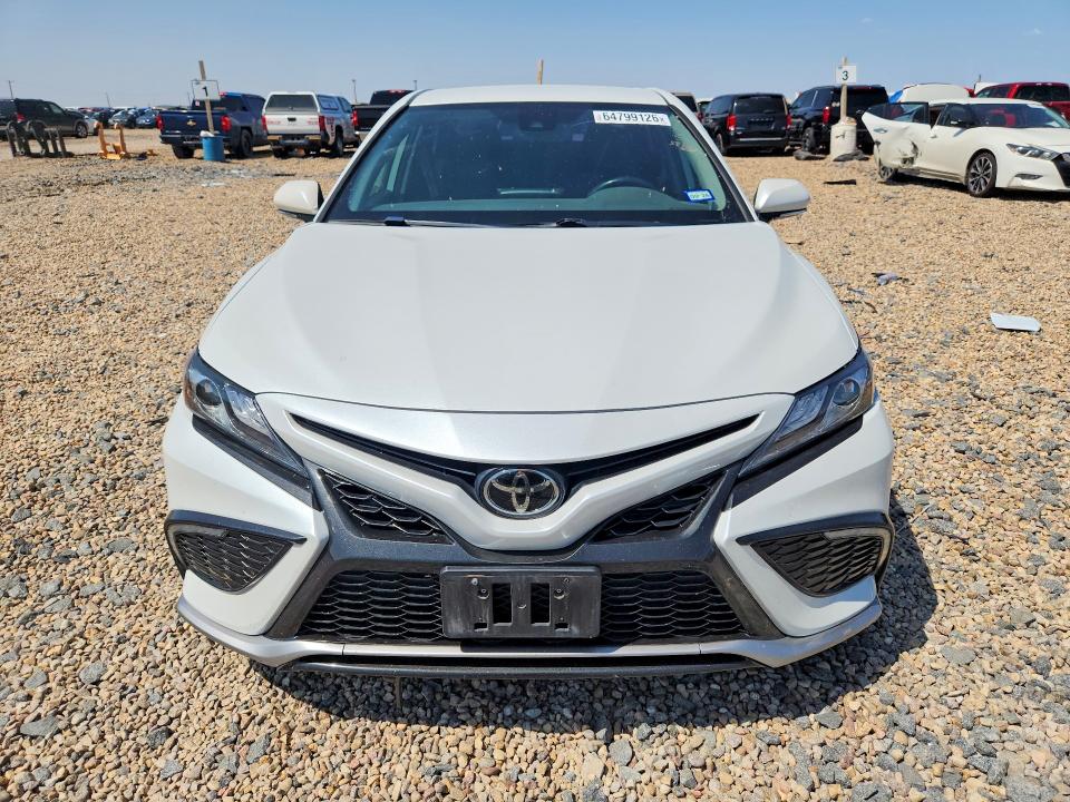64799126 :رقم المزاد ، 4T1K61AK5PU097207 vin ، 2023 Toyota Camry مزاد بيع