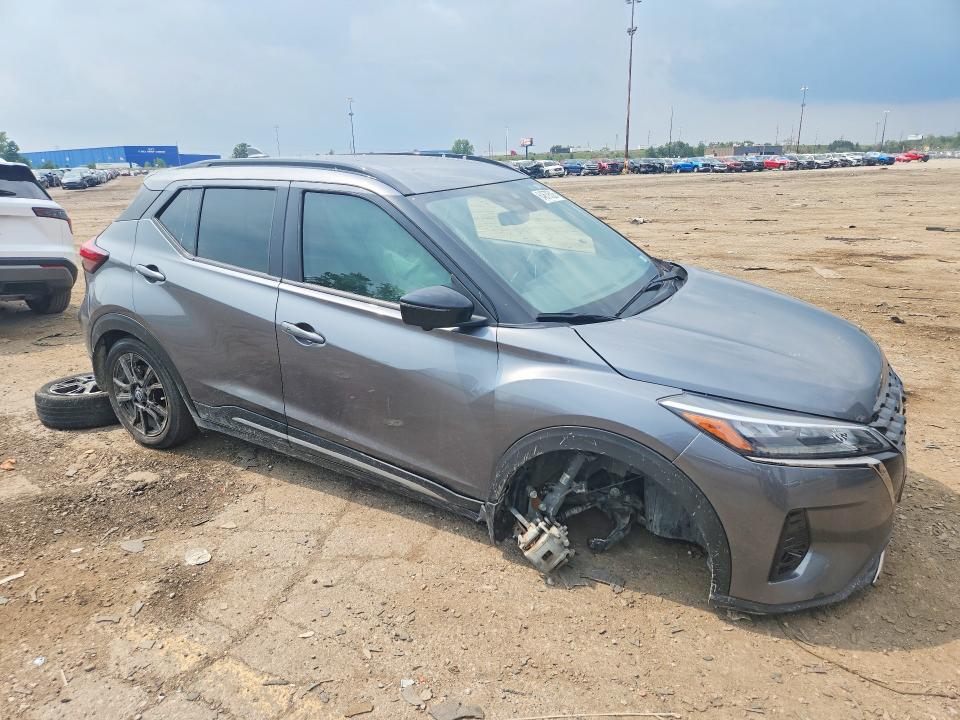 64679526 :رقم المزاد ، 3N1CP5DV6PL555174 vin ، 2023 Nissan Kicks مزاد بيع