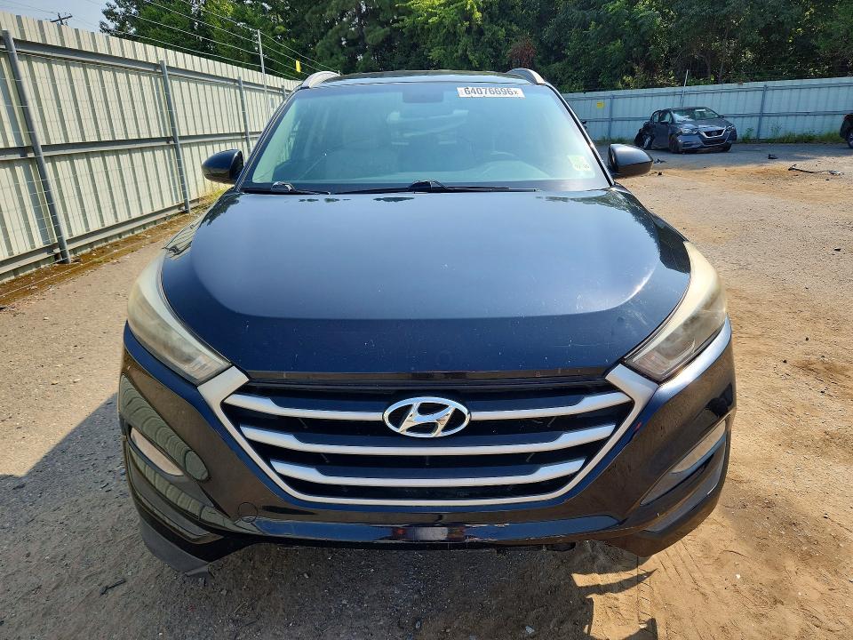 2018 Hyundai Tucson მანქანა იყიდება აუქციონზე, vin: KM8J33A47JU653560, აუქციონის ნომერი: 64076696