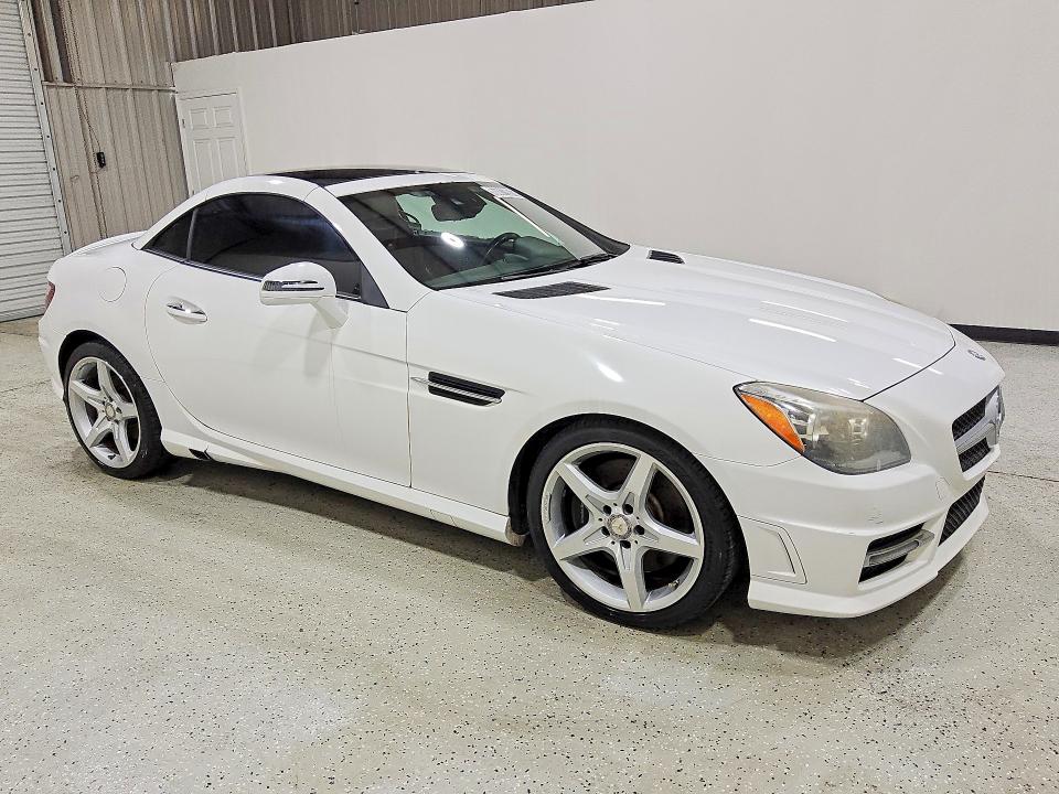 2016 Mercedes-benz Slk მანქანა იყიდება აუქციონზე, vin: WDDPK3JA3GF117487, აუქციონის ნომერი: 66819976