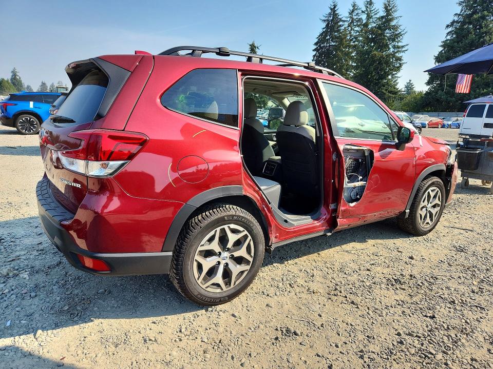 Продажа на аукционе авто 2022 Subaru Forester, vin: JF2SKAEC2NH412734, номер лота: 66092866