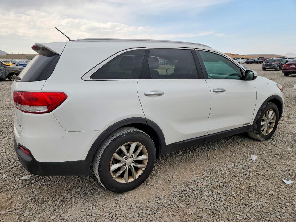 2016 Kia Sorento მანქანა იყიდება აუქციონზე, vin: 5XYPGDA51GG134399, აუქციონის ნომერი: 64736136