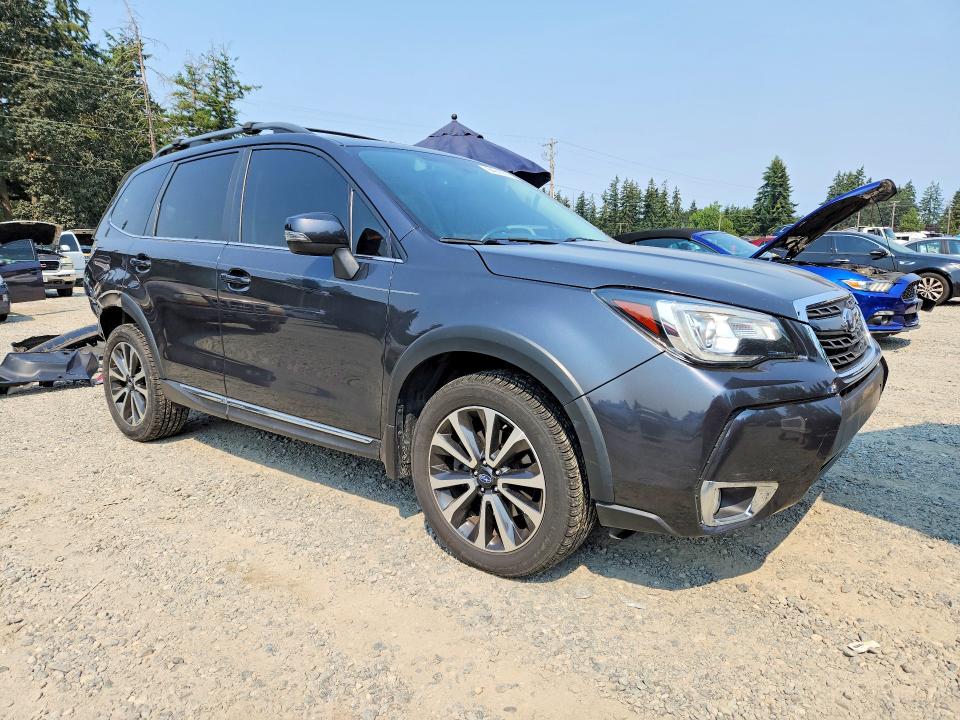 64910716 :رقم المزاد ، JF2SJGWC0HH560566 vin ، 2017 Subaru Forester مزاد بيع
