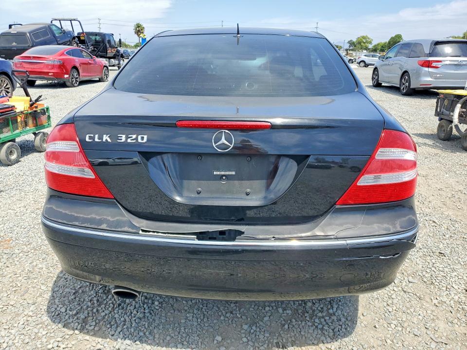 64964066 :رقم المزاد ، WDBTJ65J33F043553 vin ، 2003 Mercedes-benz Clk مزاد بيع