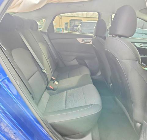 65605266 :رقم المزاد ، 3KPF24AD3NE437146 vin ، 2022 Kia Forte مزاد بيع