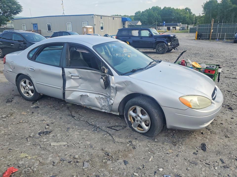 2003 Ford Taurus მანქანა იყიდება აუქციონზე, vin: 1FAFP55283G278434, აუქციონის ნომერი: 63779796