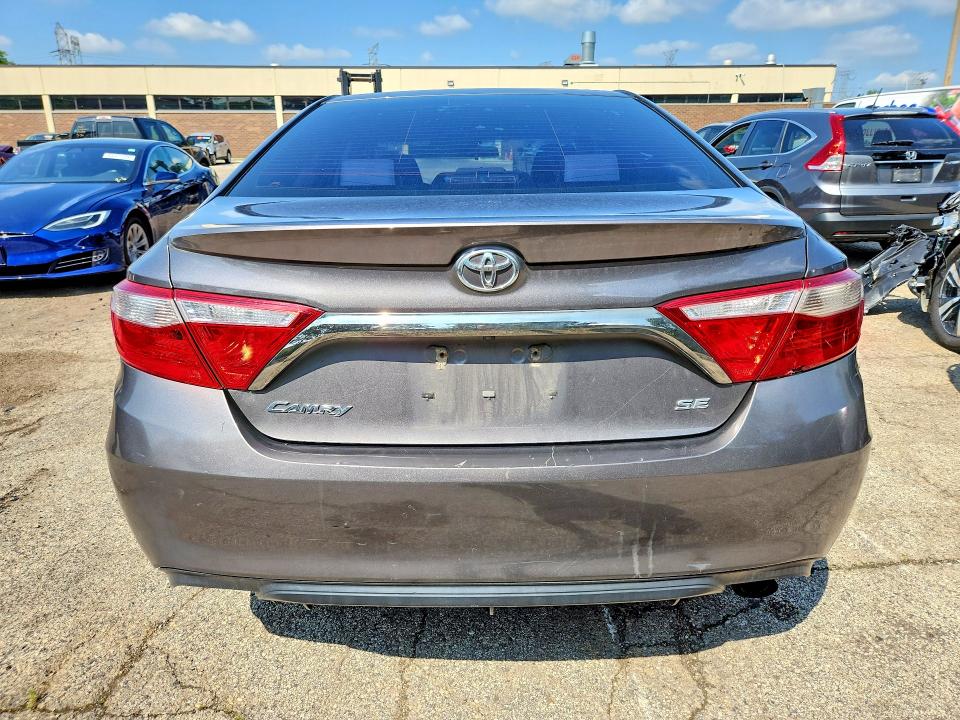 2015 Toyota Camry მანქანა იყიდება აუქციონზე, vin: 4T1BF1FK8FU949167, აუქციონის ნომერი: 64204196