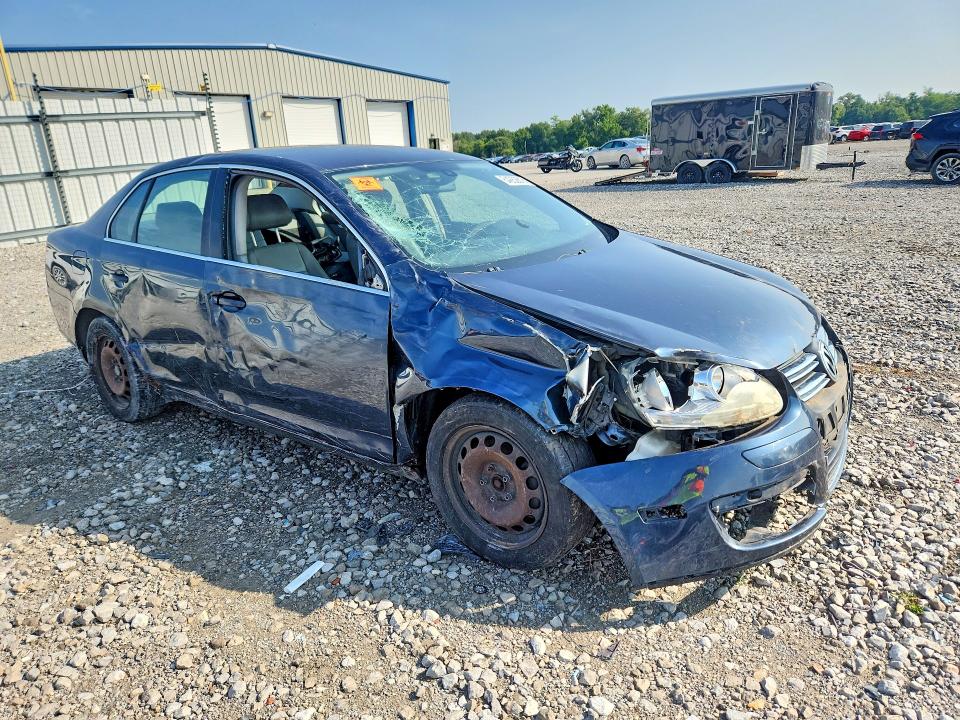2005 Volkswagen New Jetta მანქანა იყიდება აუქციონზე, vin: 3VWRF71K45M620673, აუქციონის ნომერი: 64262816