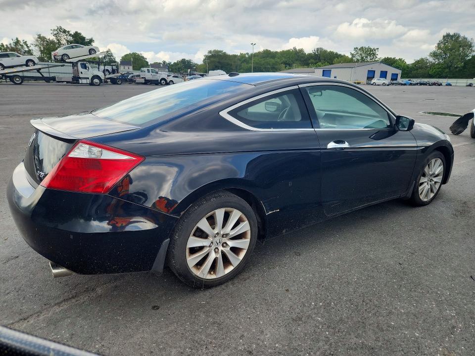 63254436 :رقم المزاد ، 1HGCS22838A012303 vin ، 2008 Honda Accord مزاد بيع