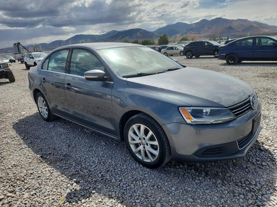 66187146 :رقم المزاد ، 3VWD17AJ9EM233309 vin ، 2014 Volkswagen Jetta مزاد بيع