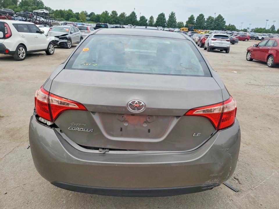 63623366 :رقم المزاد ، 5YFBURHE6JP760393 vin ، 2018 Toyota Corolla مزاد بيع