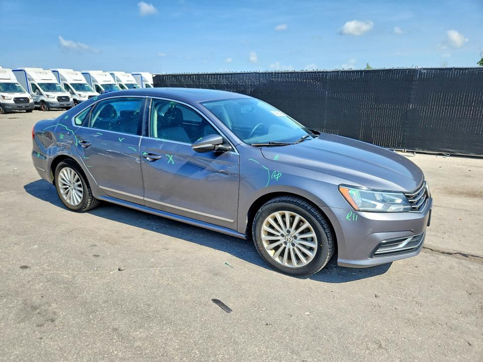 2016 Volkswagen Passat მანქანა იყიდება აუქციონზე, vin: 1VWBT7A33GC010674, აუქციონის ნომერი: 64985466