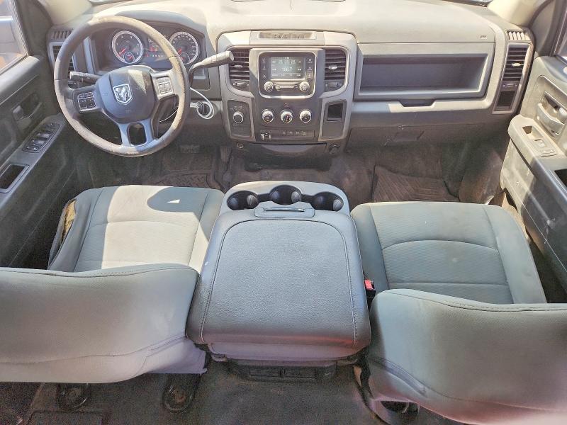 64542716 :رقم المزاد ، 3C6UR5HLXJG364742 vin ، 2018 Ram 2500 مزاد بيع