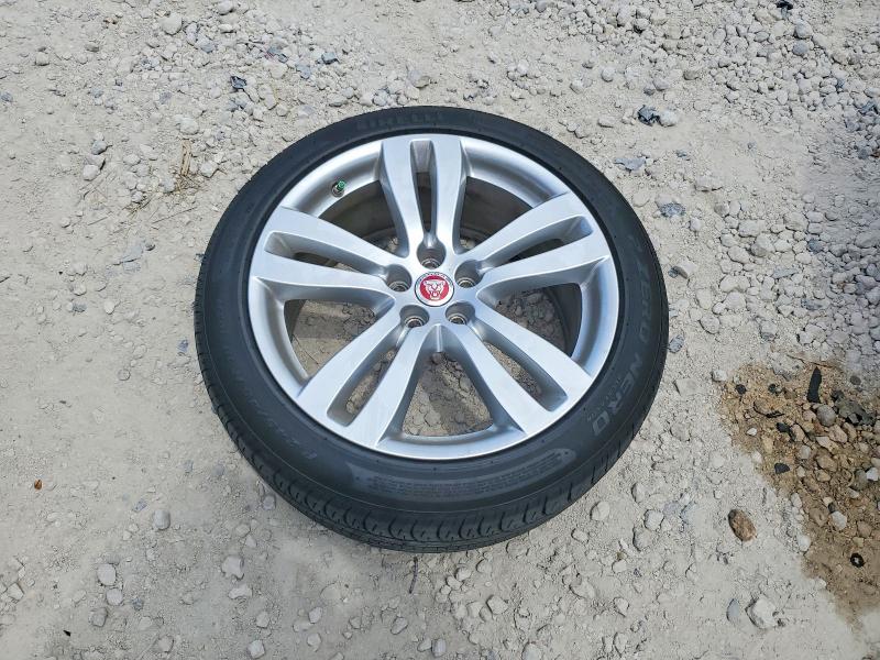 64558386 :رقم المزاد ، SAJWA1C7XK8W19636 vin ، 2019 Jaguar Xj مزاد بيع