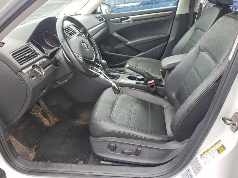 63406186 :رقم المزاد ، 1VWBT7A37HC037166 vin ، 2017 Volkswagen Passat مزاد بيع