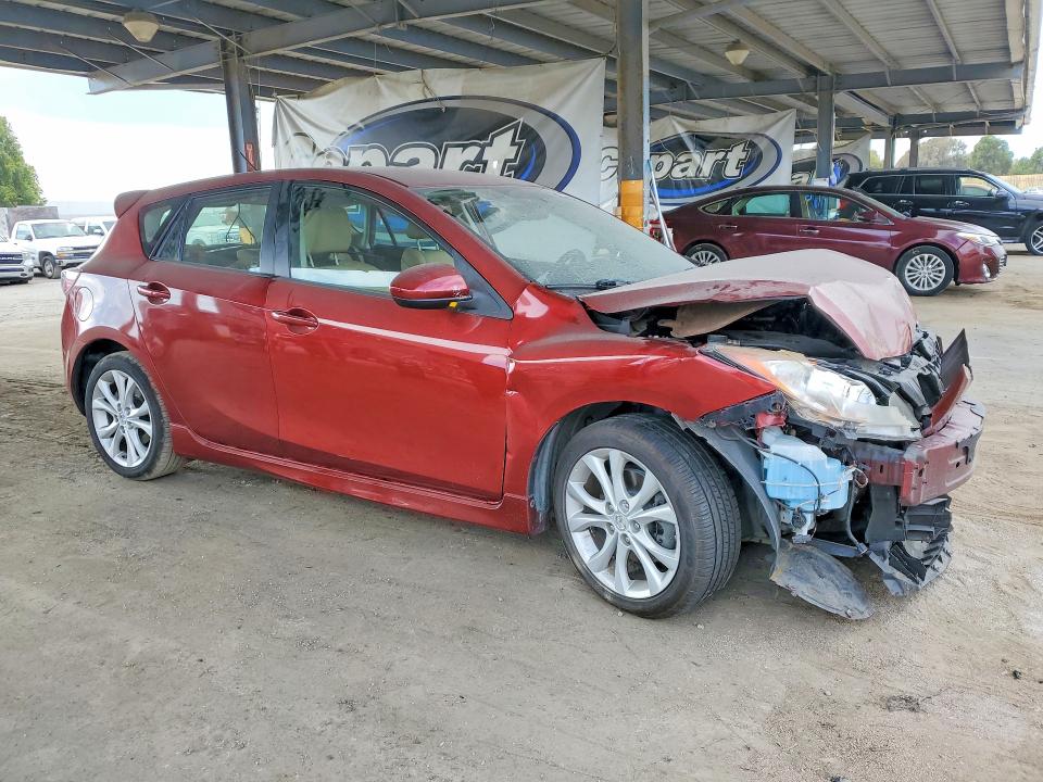 67371146 :رقم المزاد ، JM1BL1K66B1413870 vin ، 2011 Mazda 3 مزاد بيع