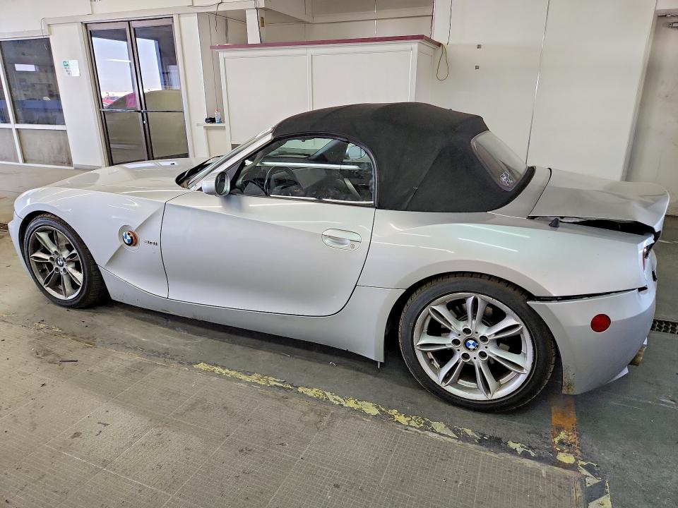 2003 Bmw Z4 მანქანა იყიდება აუქციონზე, vin: 4USBT53403LU01105, აუქციონის ნომერი: 64108216