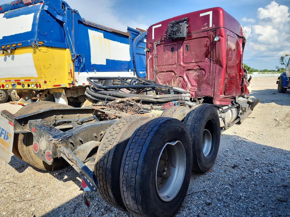 2022 Freightliner Cascadia 126 მანქანა იყიდება აუქციონზე, vin: 1FUJHHDV8NLNA8308, აუქციონის ნომერი: 63652006