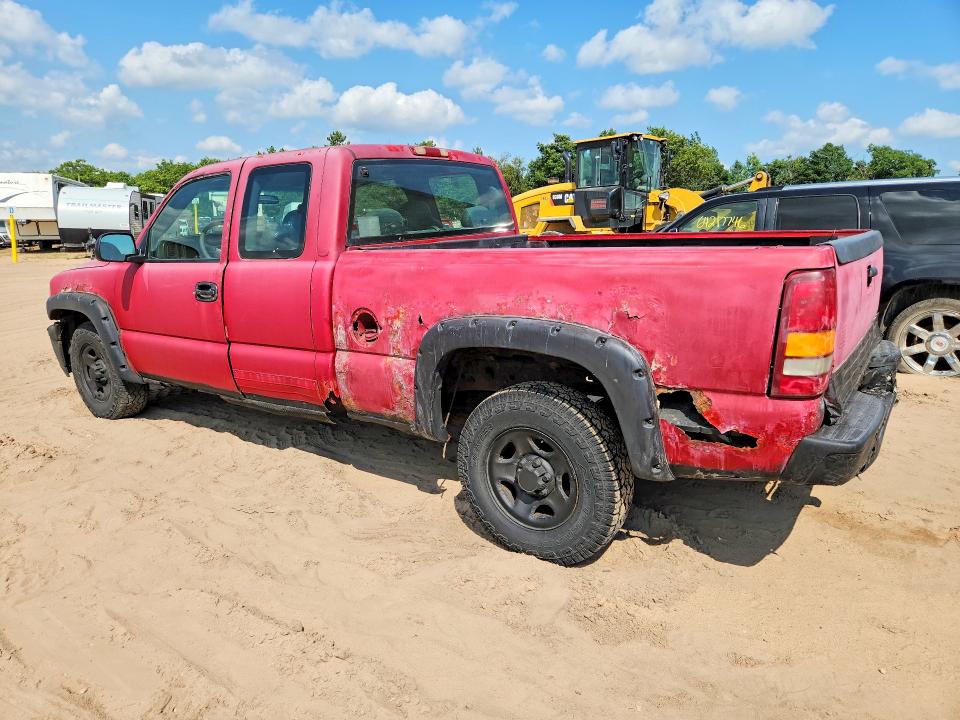 2002 Chevrolet Silverado მანქანა იყიდება აუქციონზე, vin: 2GCEK19T821311573, აუქციონის ნომერი: 63908376