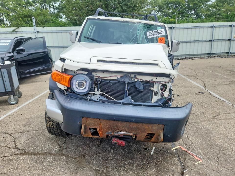 65369506 :رقم المزاد ، JTEBU4BF2DK157900 vin ، 2013 Toyota Fj Cruiser مزاد بيع