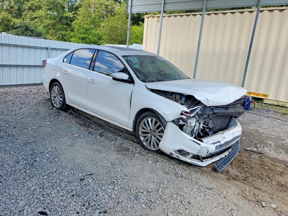 63999956 :رقم المزاد ، 3VWLX7AJ1DM407298 vin ، 2013 Volkswagen Jetta مزاد بيع
