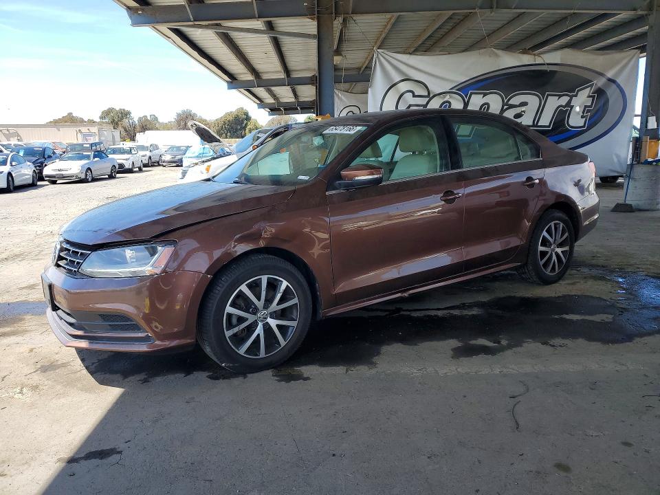 65478166 :رقم المزاد ، 3VWDB7AJ9HM364550 vin ، 2017 Volkswagen Jetta مزاد بيع