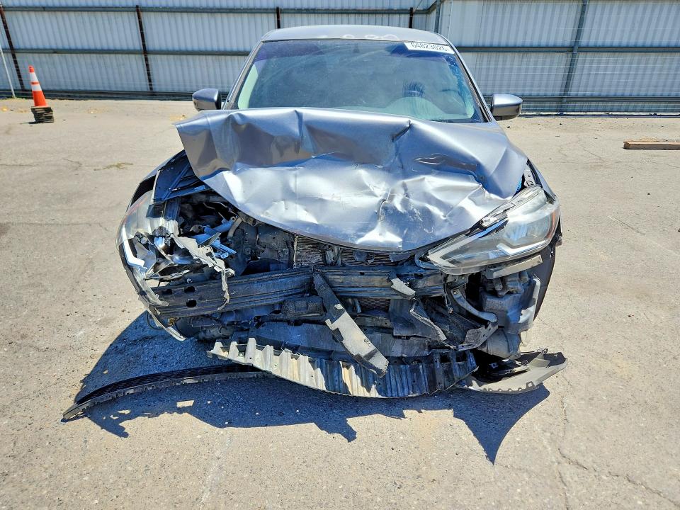 Продажа на аукционе авто 2017 Nissan Sentra, vin: 3N1AB7AP9HY374680, номер лота: 64823026