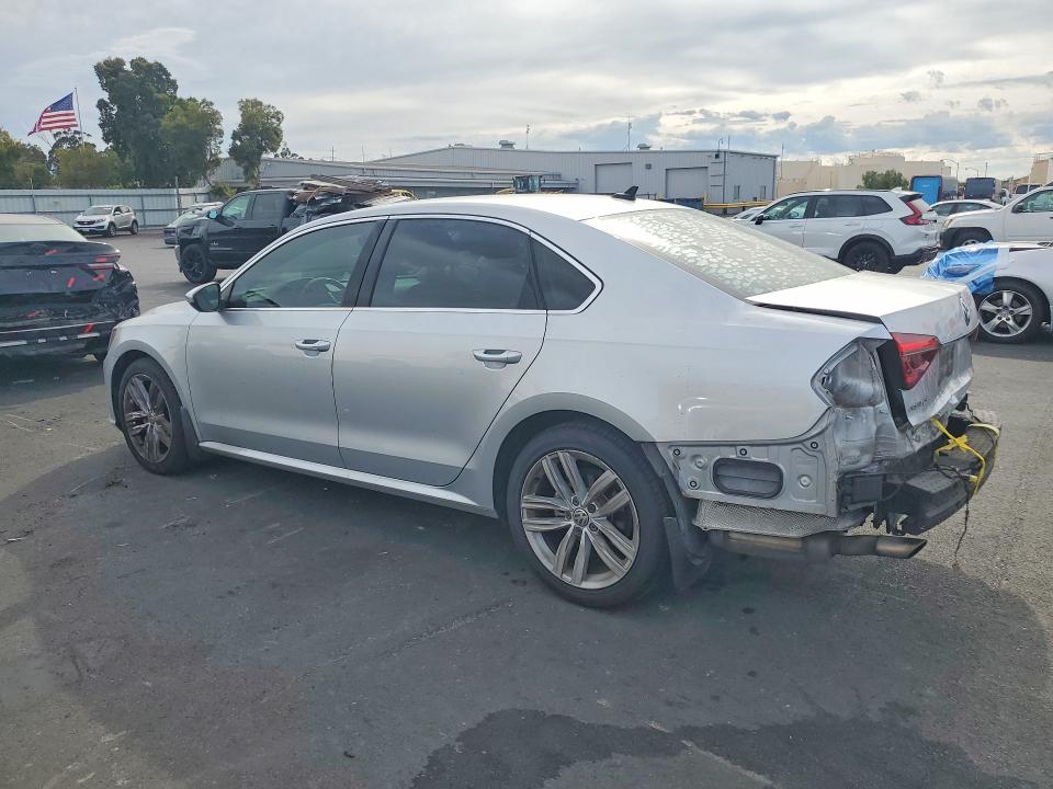2018 Volkswagen Passat მანქანა იყიდება აუქციონზე, vin: 1VWBA7A33JC016732, აუქციონის ნომერი: 67021366