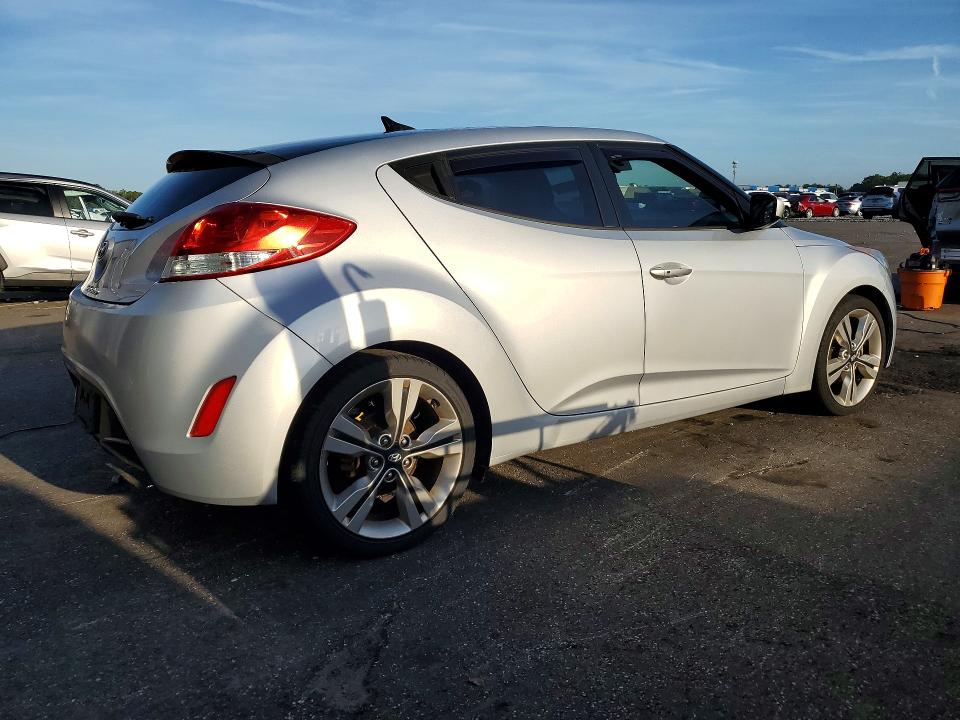 2017 Hyundai Veloster მანქანა იყიდება აუქციონზე, vin: KMHTC6AD9HU321947, აუქციონის ნომერი: 64541506