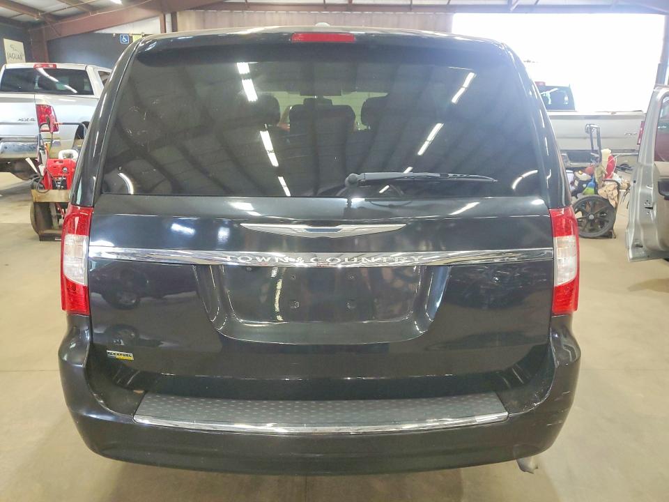 63884806 :رقم المزاد ، 2C4RC1BGXGR289709 vin ، 2016 Chrysler Town & Country مزاد بيع
