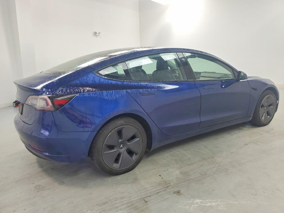 2022 Tesla Model 3 მანქანა იყიდება აუქციონზე, vin: 5YJ3E1EA1NF371831, აუქციონის ნომერი: 66501026