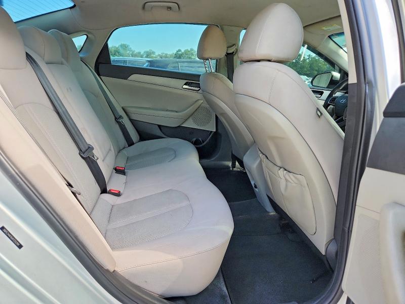 64786726 :رقم المزاد ، 5NPE24AF8JH725294 vin ، 2018 Hyundai Sonata مزاد بيع