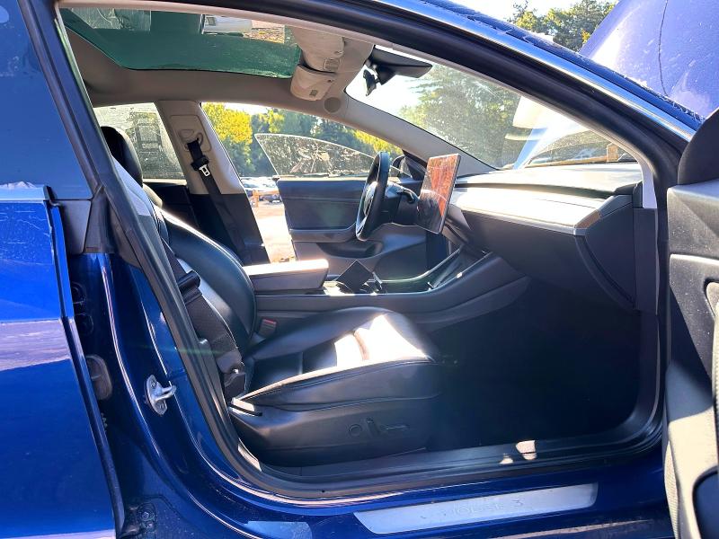 64461726 :رقم المزاد ، 5YJ3E1EB1LF617668 vin ، 2020 Tesla Model 3 مزاد بيع
