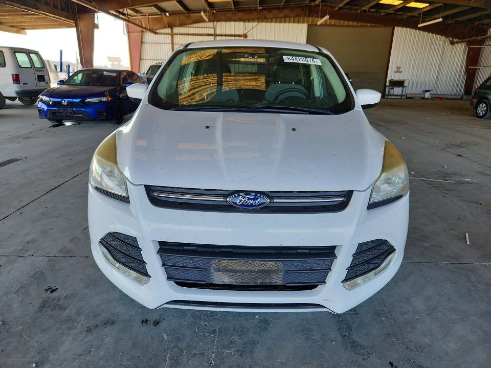 2014 Ford Escape მანქანა იყიდება აუქციონზე, vin: 1FMCU9GX2EUC76362, აუქციონის ნომერი: 64420076