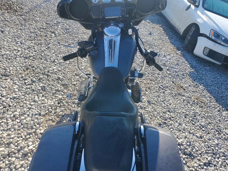 2016 Harley-davidson Flhxs მანქანა იყიდება აუქციონზე, vin: 1HD1KRM1XGB642714, აუქციონის ნომერი: 66165446
