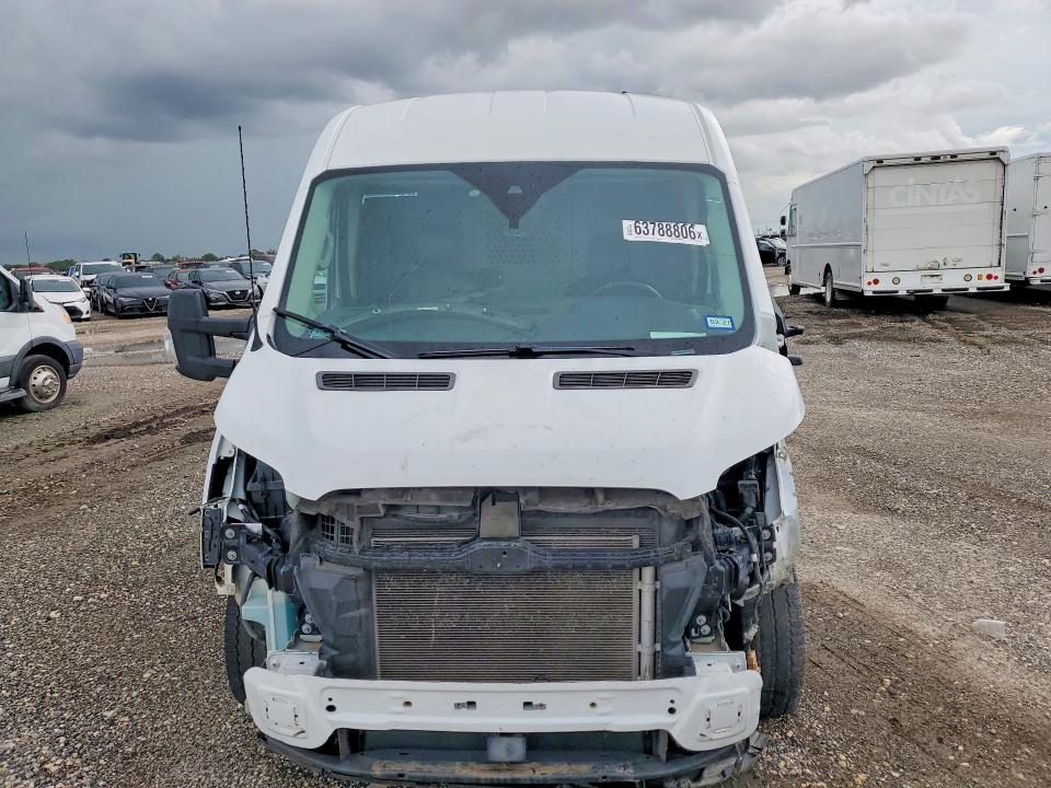 63788806 :رقم المزاد ، 1FTBR1C82LKA77175 vin ، 2020 Ford Transit مزاد بيع