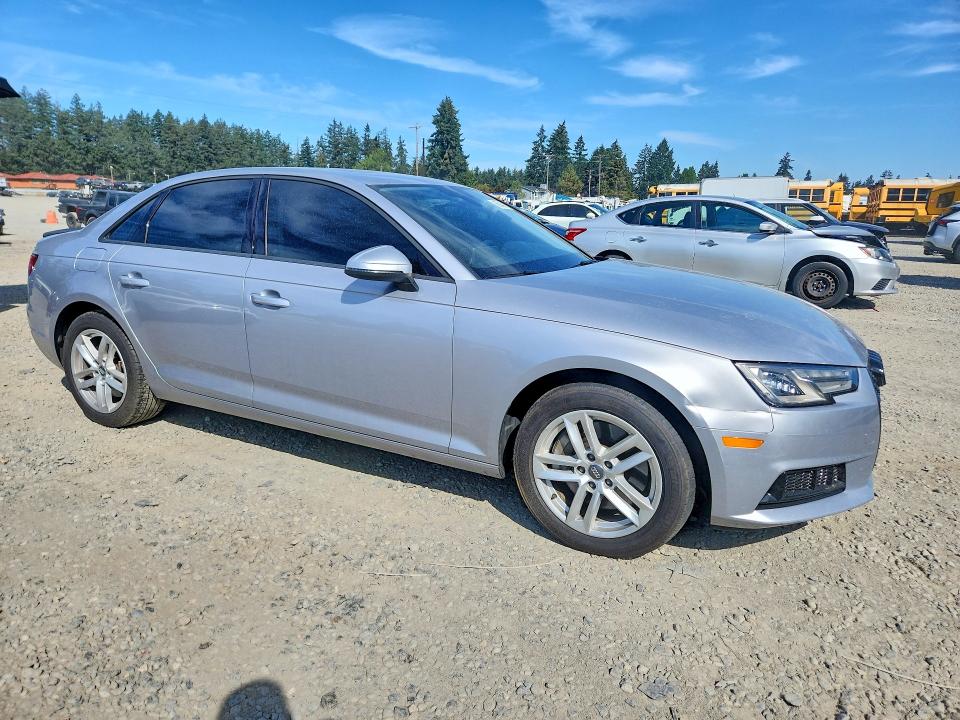 66942426 :رقم المزاد ، WAUANAF42HN027766 vin ، 2017 Audi A4 مزاد بيع
