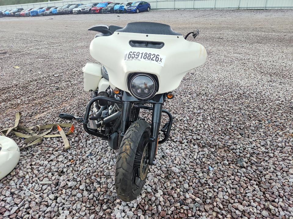 2018 Harley-davidson Flhxs მანქანა იყიდება აუქციონზე, vin: 1HD1KRC1XJB637456, აუქციონის ნომერი: 65918826